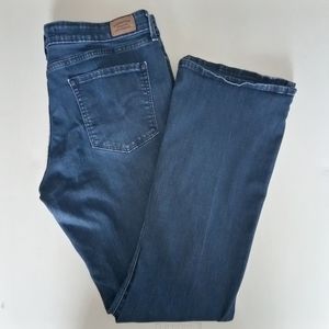 Levi's Signature Mid Rise Boot Cut Blue Jeans